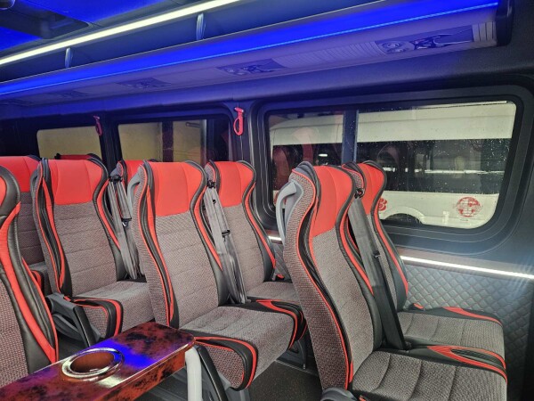 Mercedes Benz Sprinter 519